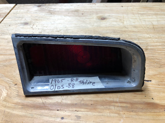 ‘65 Olds 88 Taillight-RH