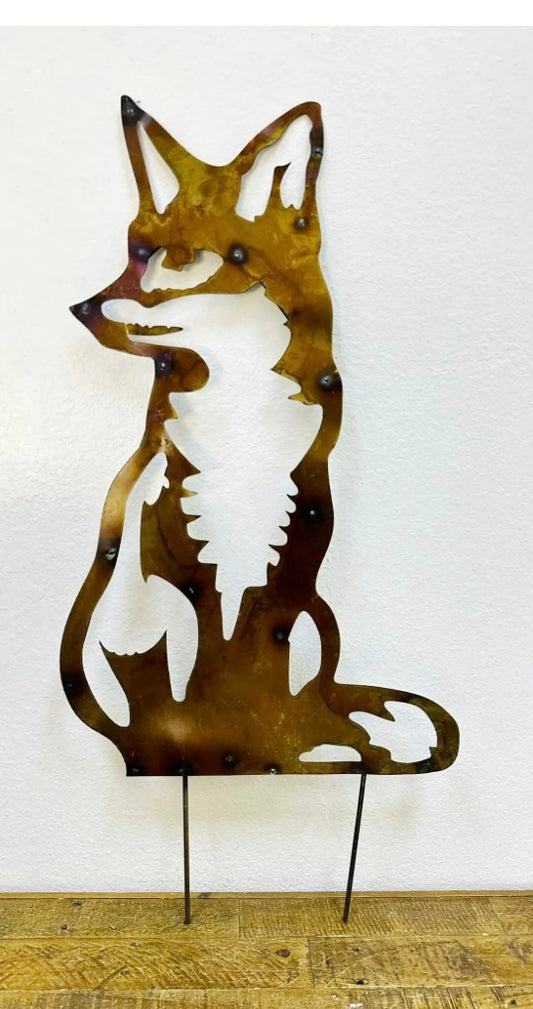 Rustic Fox Stake
