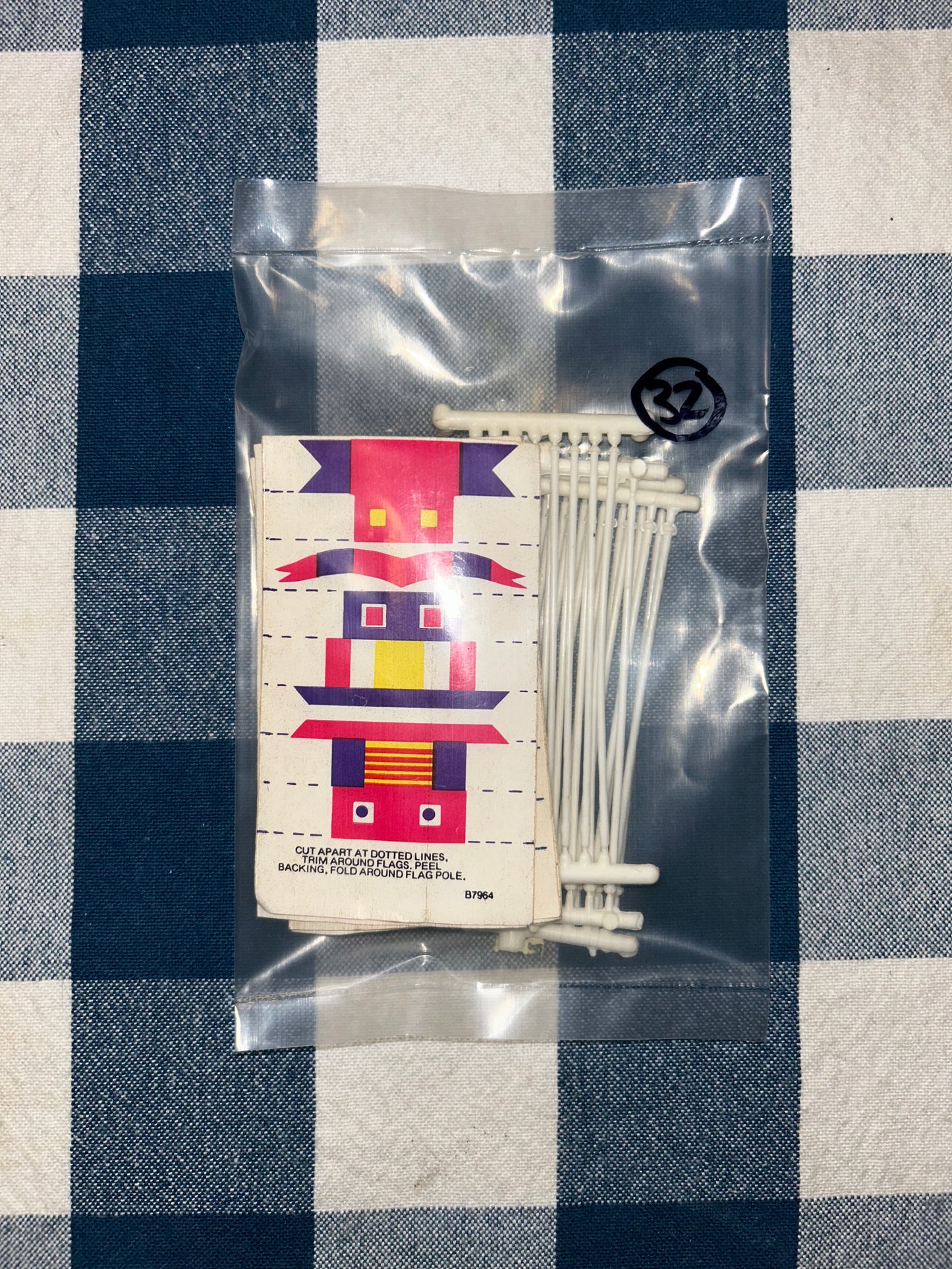 Marchon Slot Car Track Flags-32 pk. Unused
