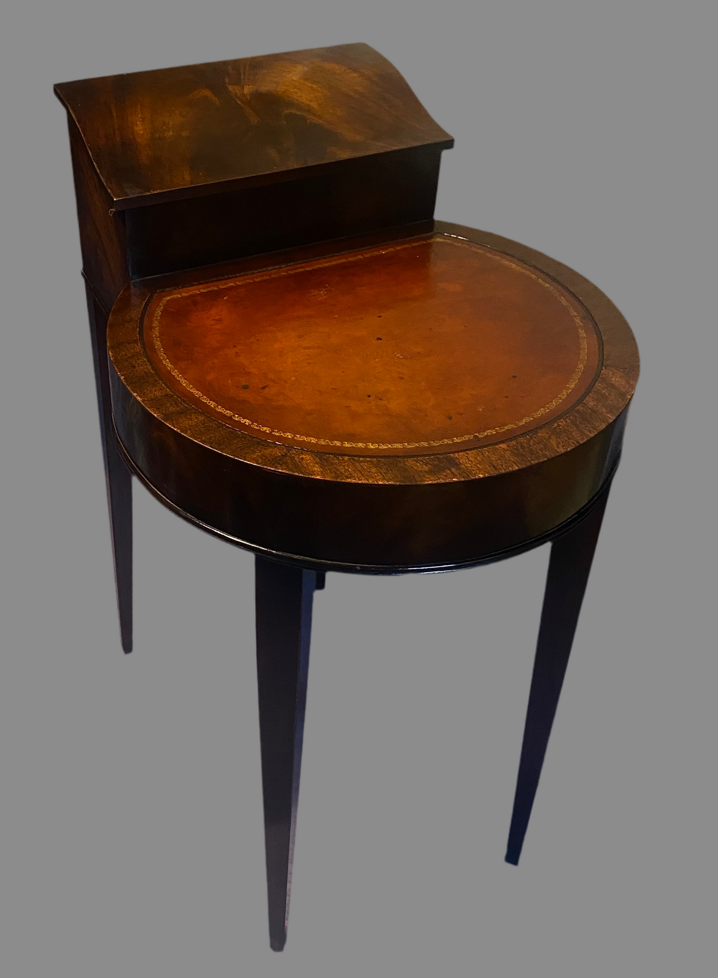 Weimann Stationary Table