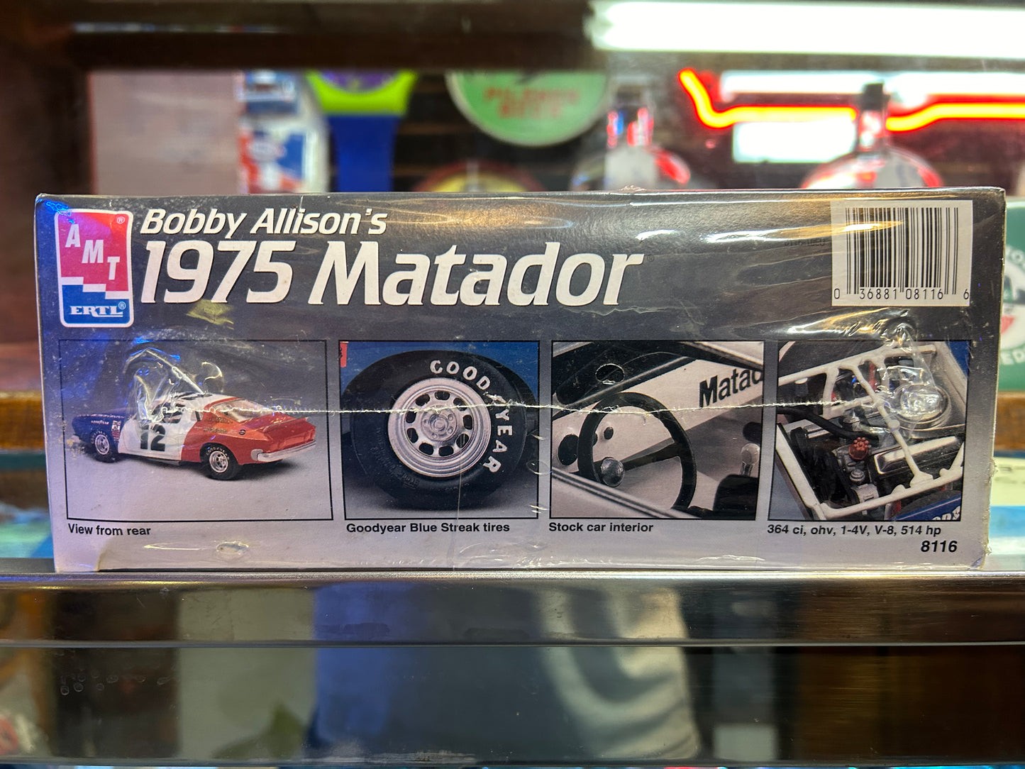 AMT Bobby Allison 1975 NASCAR Matador Model Kit