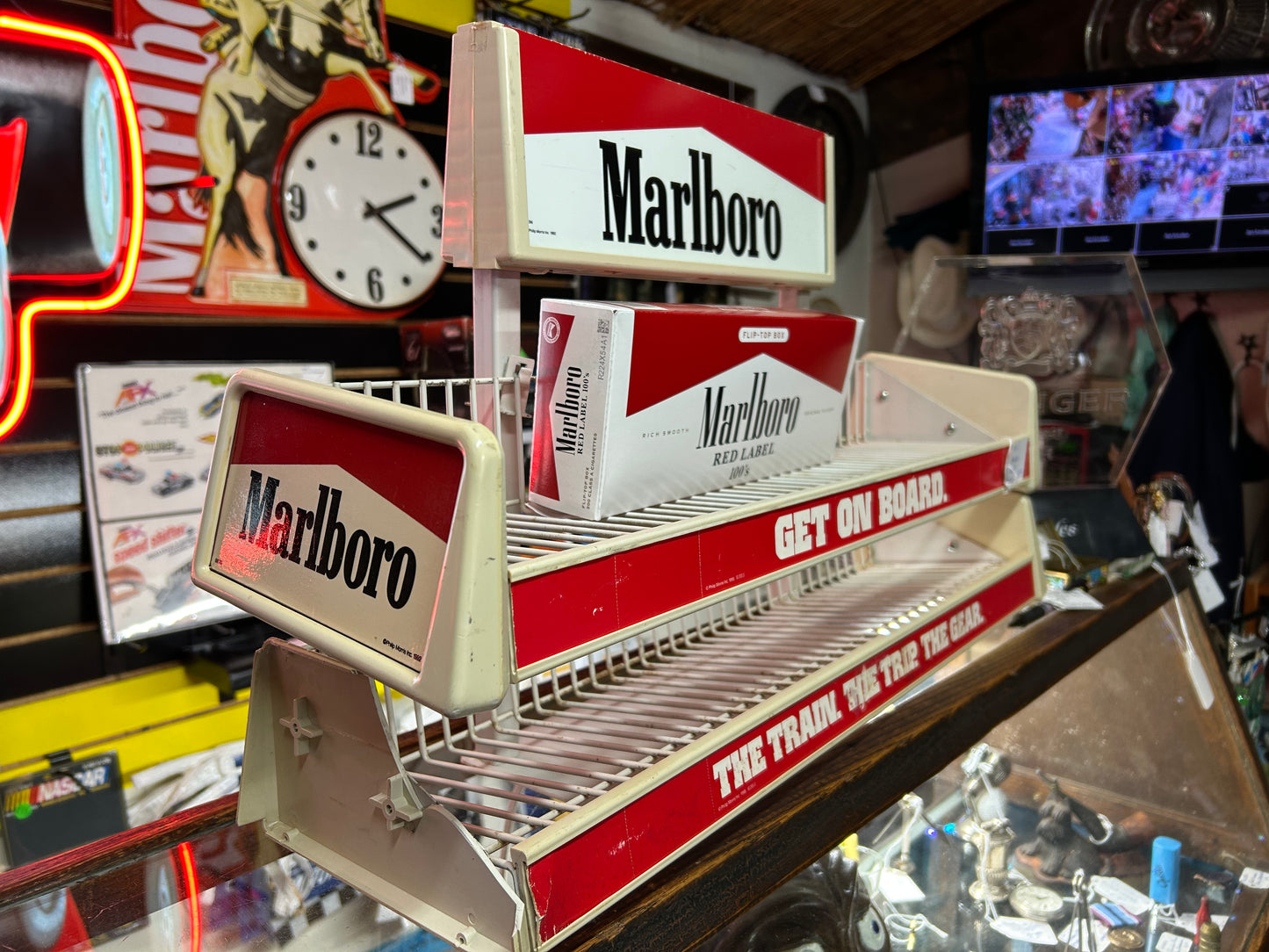 Marlboro Cigarette Displayer
