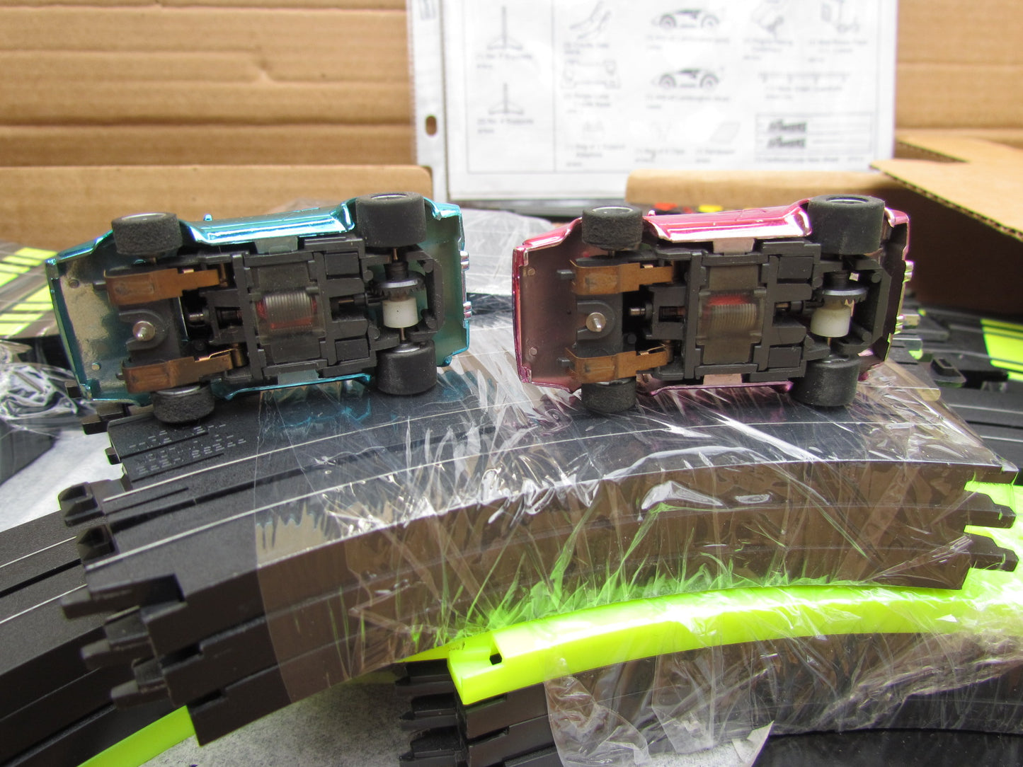 Tyco Ultra Cliff Hangers Slot Car Set