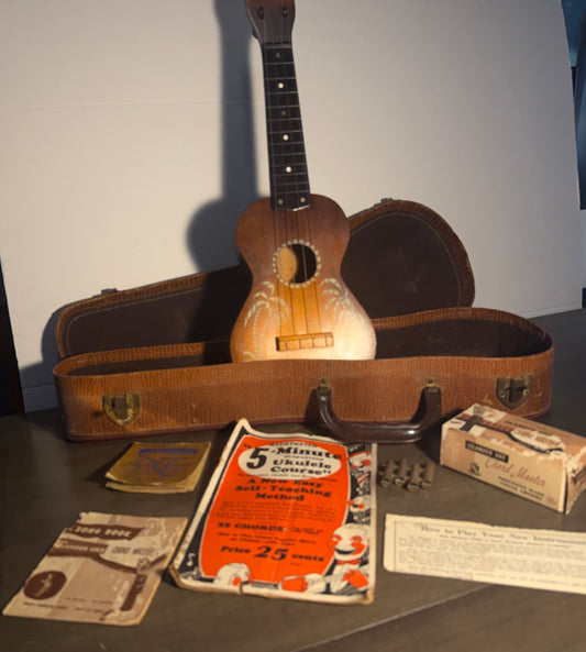 Vintage 1950's Harmony-made Soprano Ukulele
