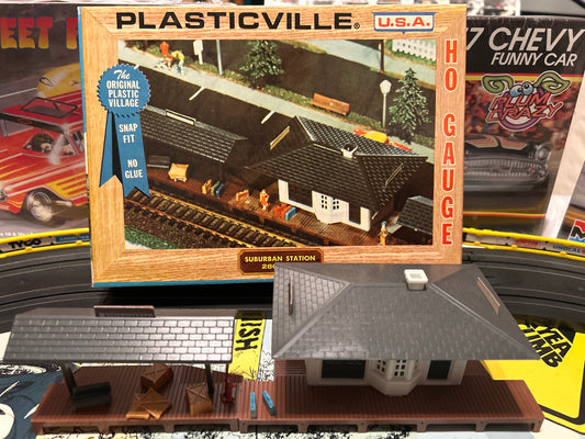 Plasticville Suburban Station