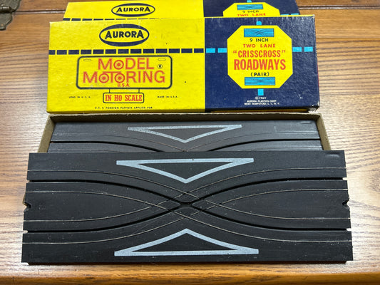 Aurora Model Motoring 9” Criss Cross Roadways