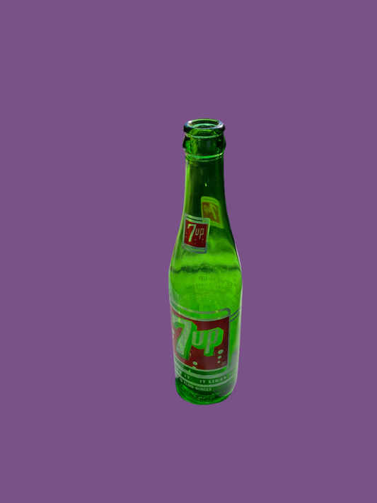 7up Soda Bottle 10 oz