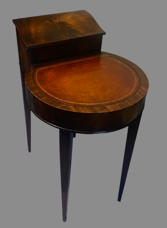 Weimann Stationary Table