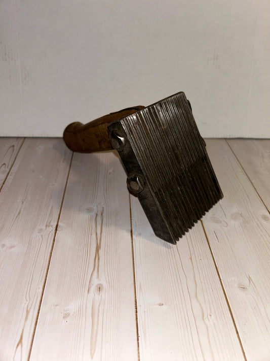 Wood/Metal Weaving Tool
