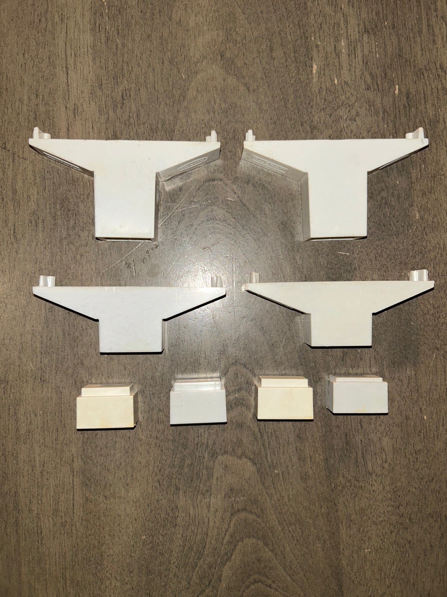 Aurora/Model Motoring Trestle Piers and Extension Beams-8 pc.-Gray