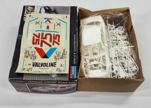 Neil Bonnett’s Valvoline Pontiac Stock Car Model Kit