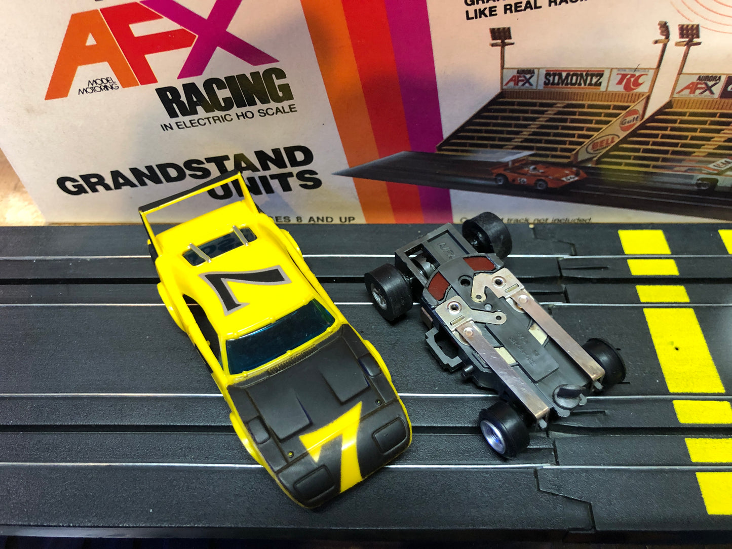 AFX Dodge Daytona #7 Slot Car-Yellow