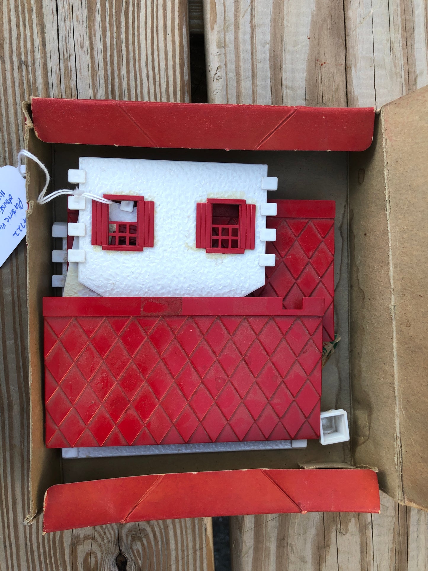 Plasticville House and Yard Accessories Unit