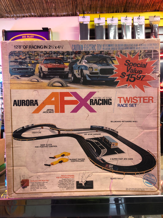 AFX Twister Race Set