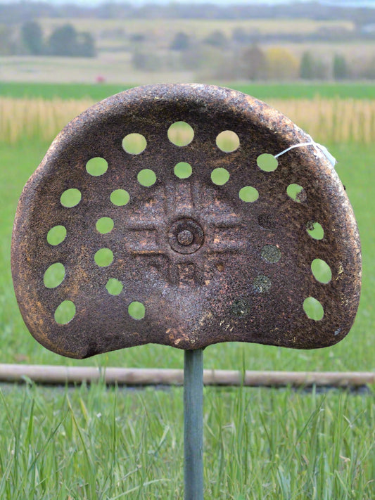 Early Tractor Seat w/ Short Seat Post