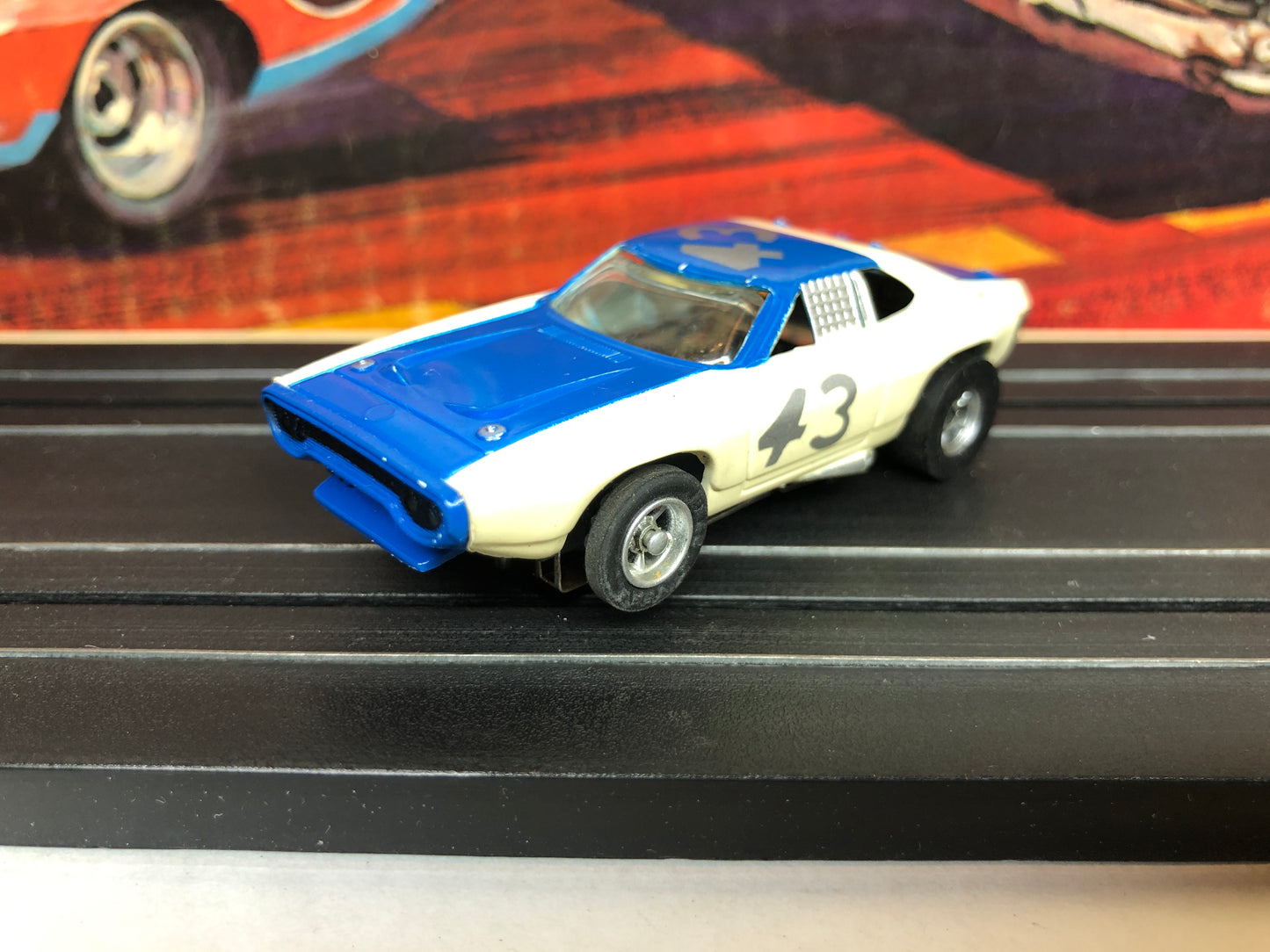 AFX #43 Plymouth Road Runner Slot Car w/ Original Display Cube