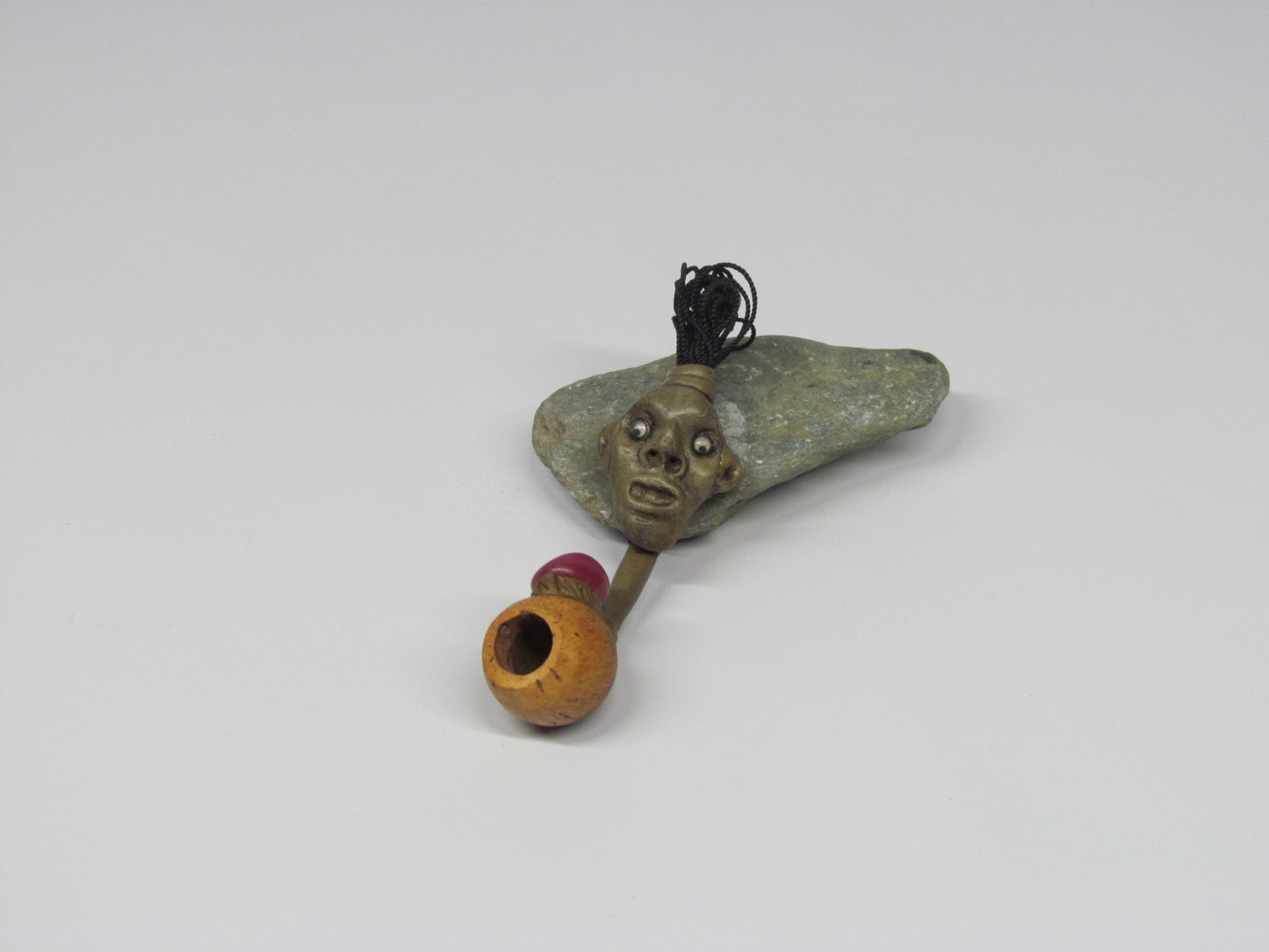 Folk Art Pipe