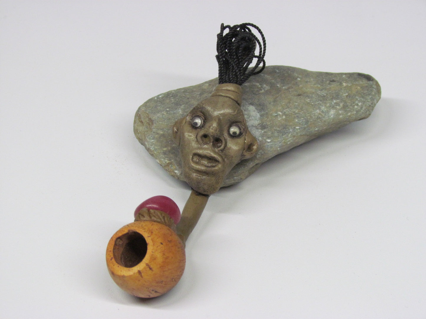 Folk Art Pipe