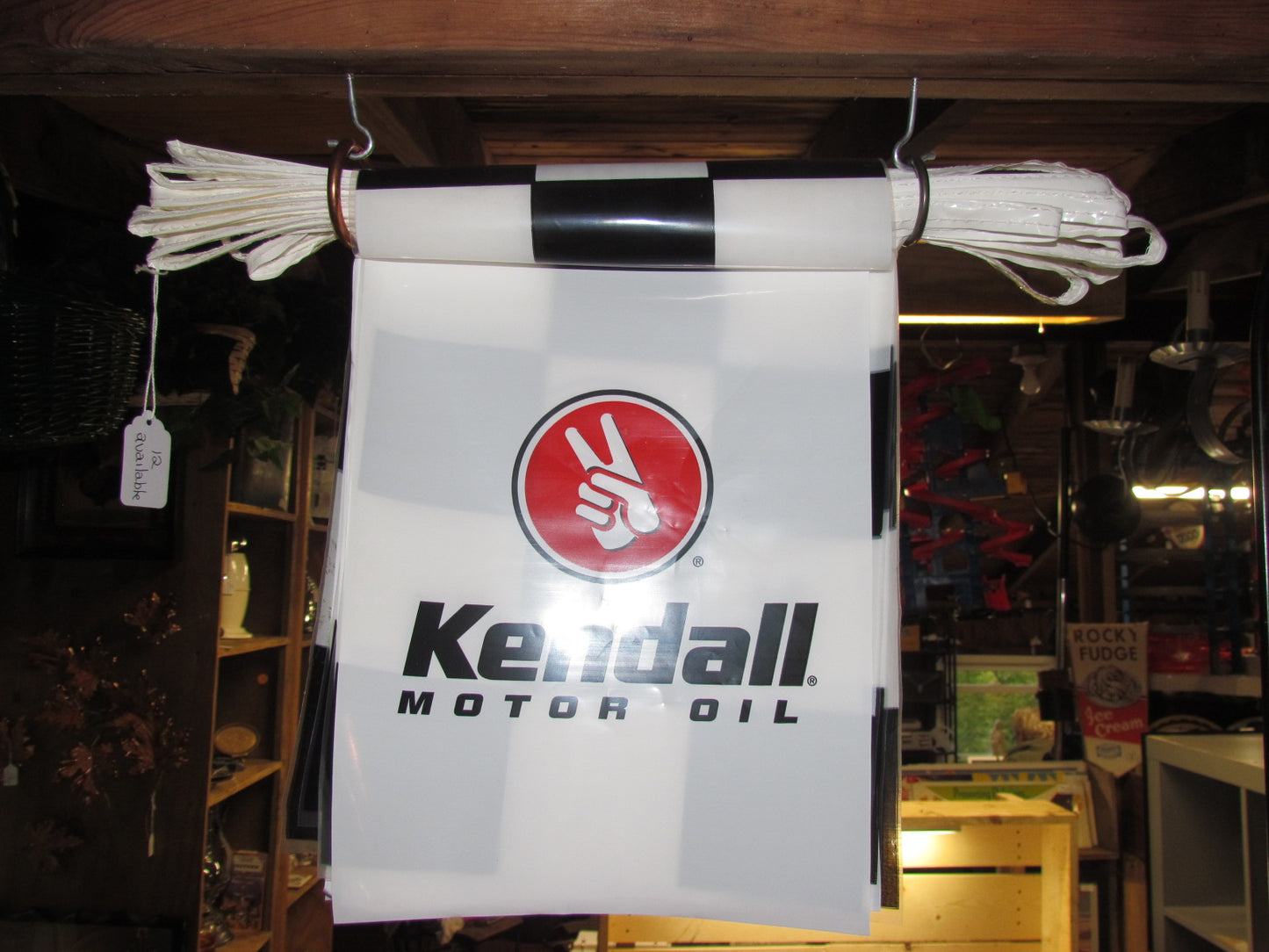 Kendall Motor Oil Pennant