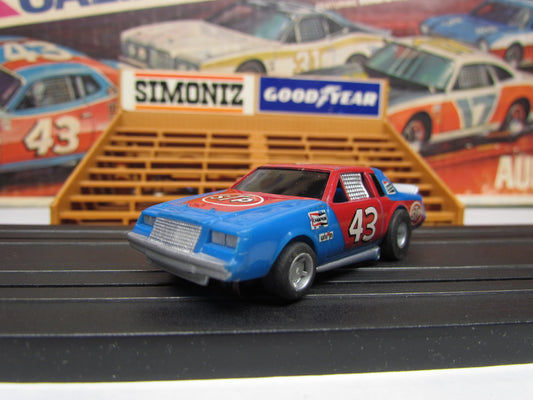 Tyco Petty Esmark Buick Slot Car