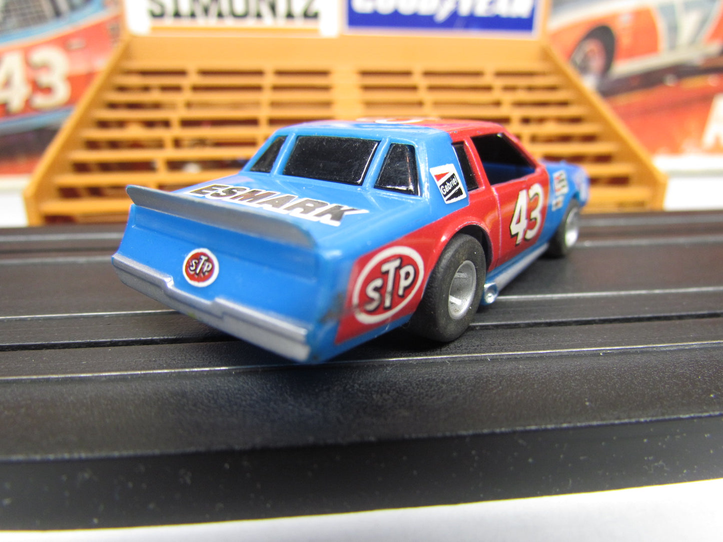 Tyco Petty Esmark Buick Slot Car